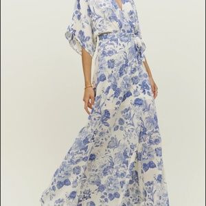 Reformation Winslow Lucerne Floral Blue White Rose Wrap Dress slit tie Waist NWT